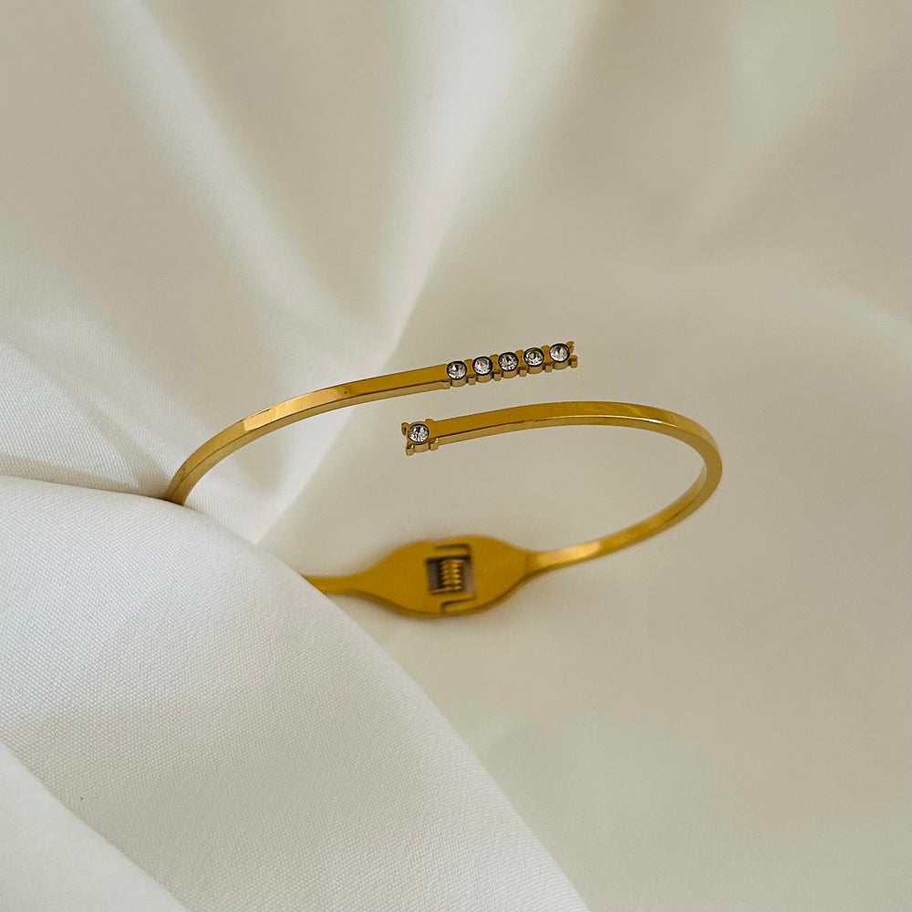 Minimalist open cuff bracelet