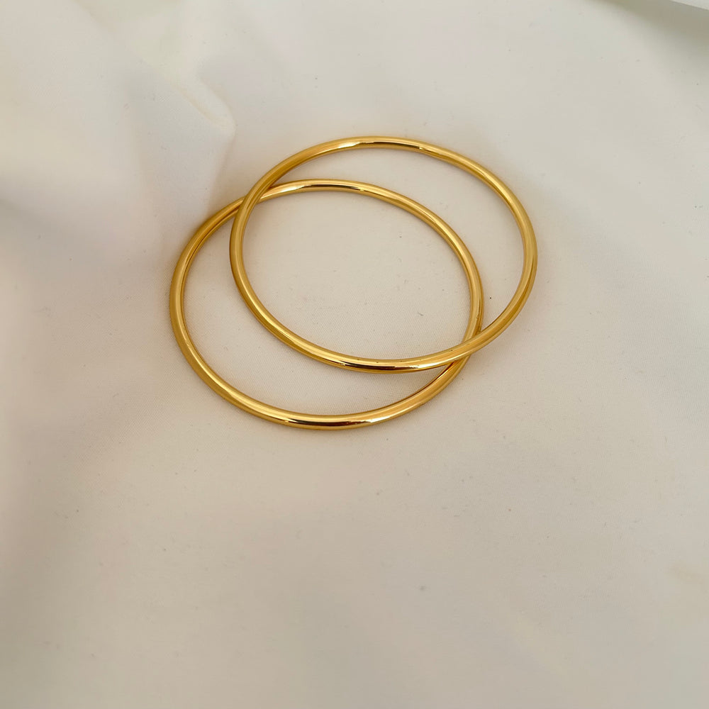 Sleek Plain Bangles (pair)