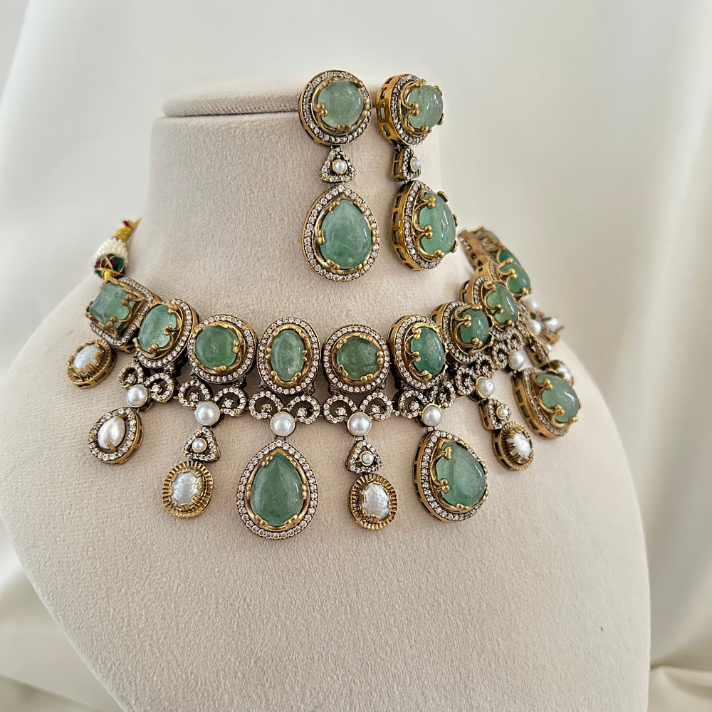 Sea Green Victorian Necklace Set