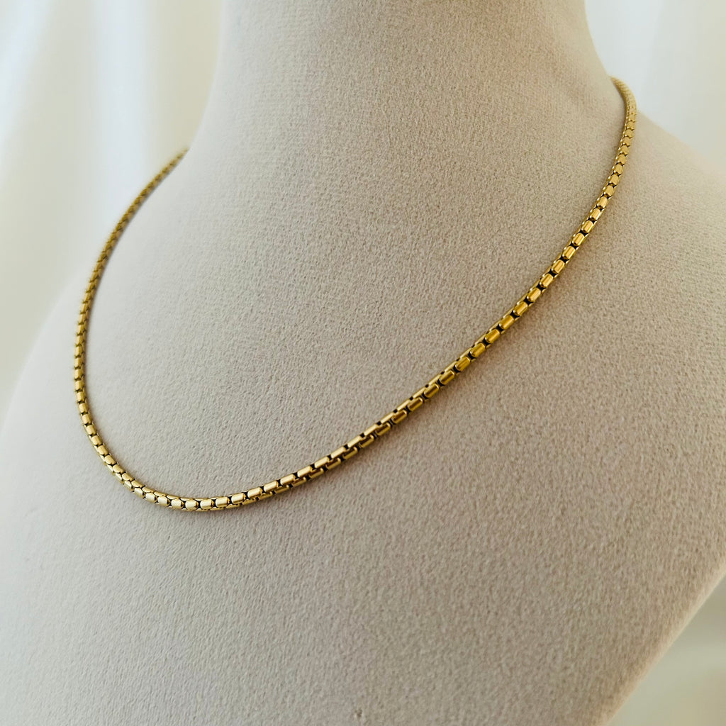 Bold Plain Chain Necklace