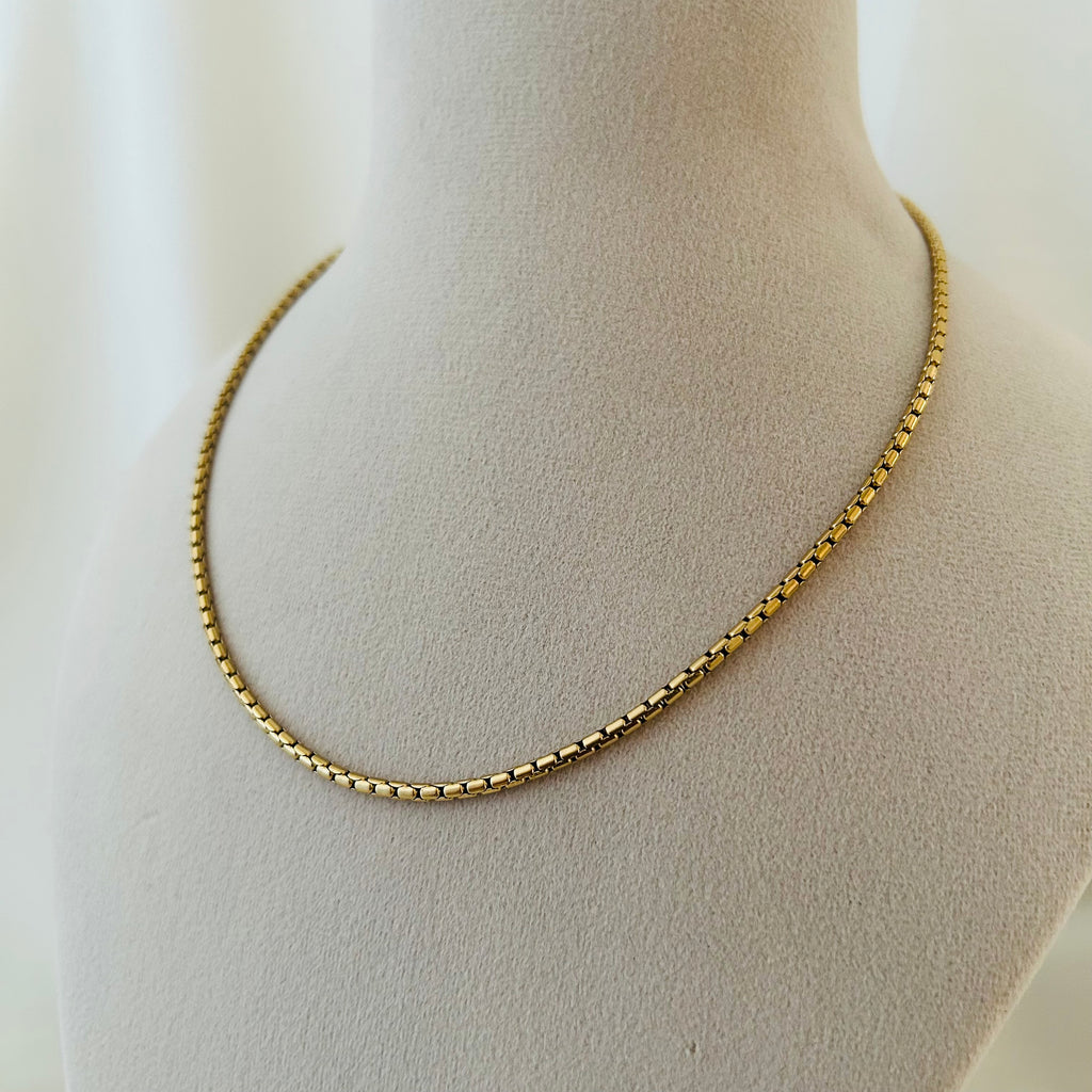 Bold Plain Chain Necklace