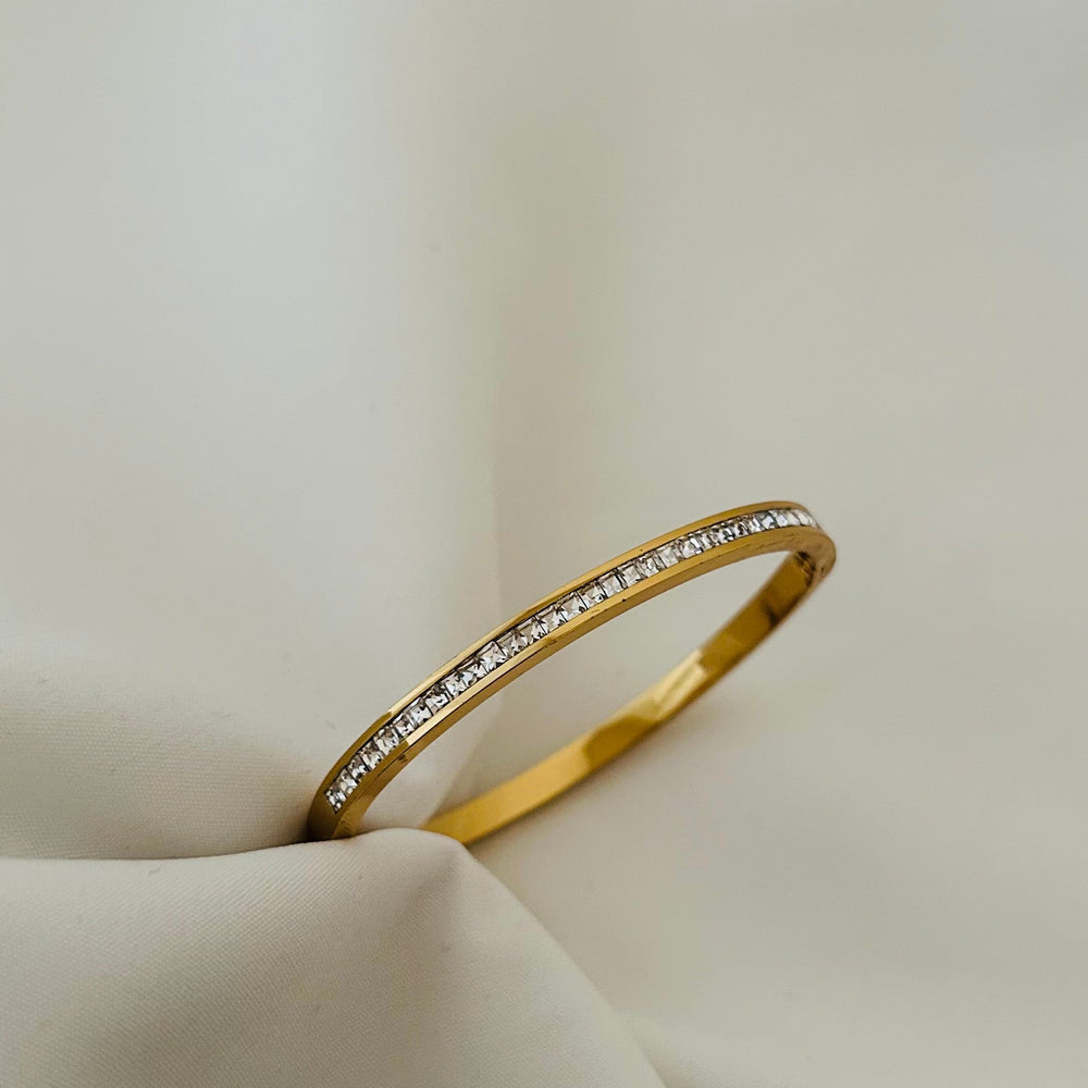 Luna Slim Tennis Bangle