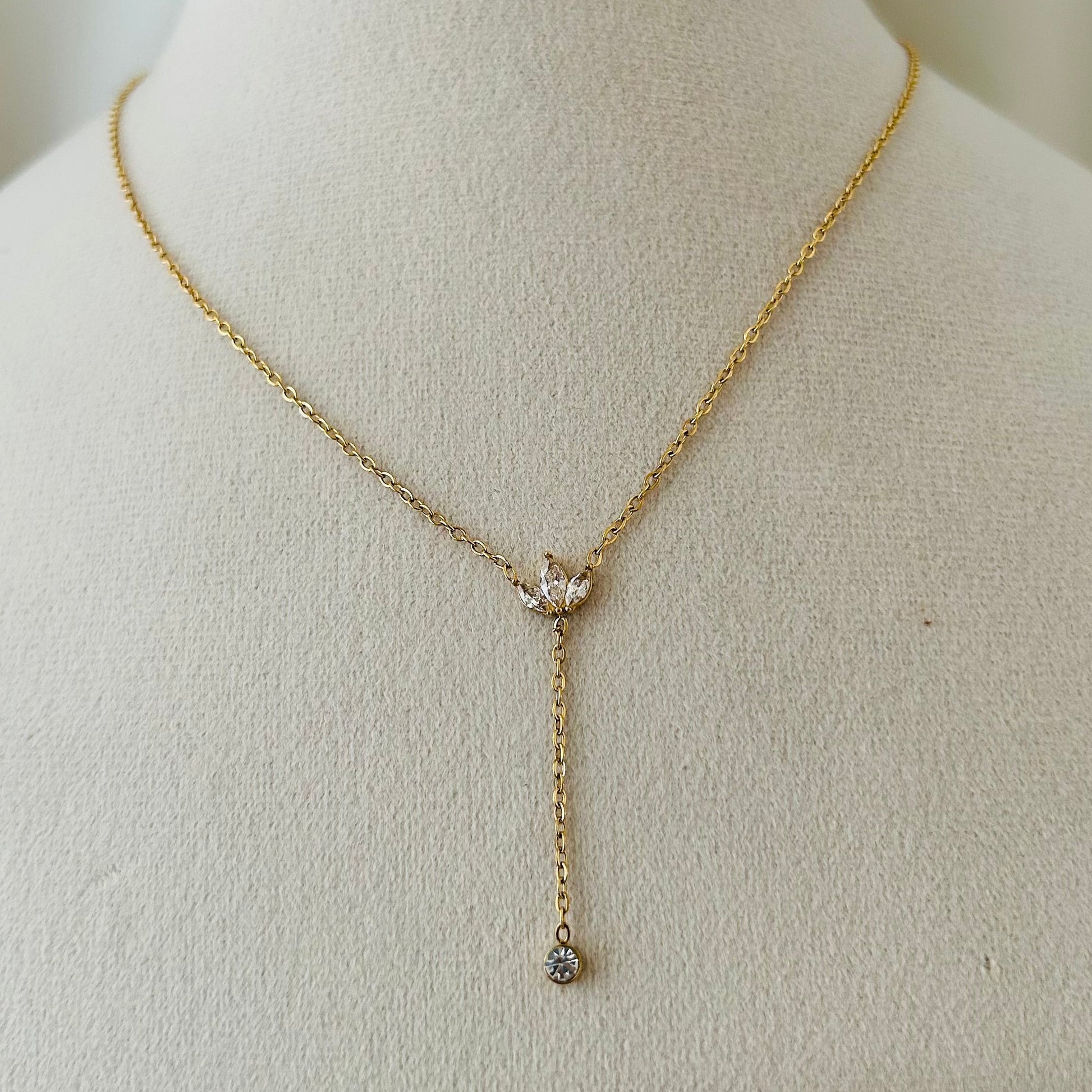 Mini Studded Hanging Necklace