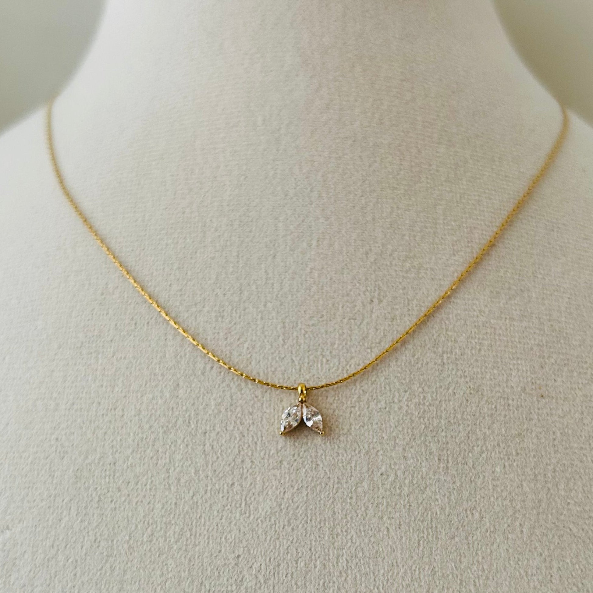Mini Leafy Necklace