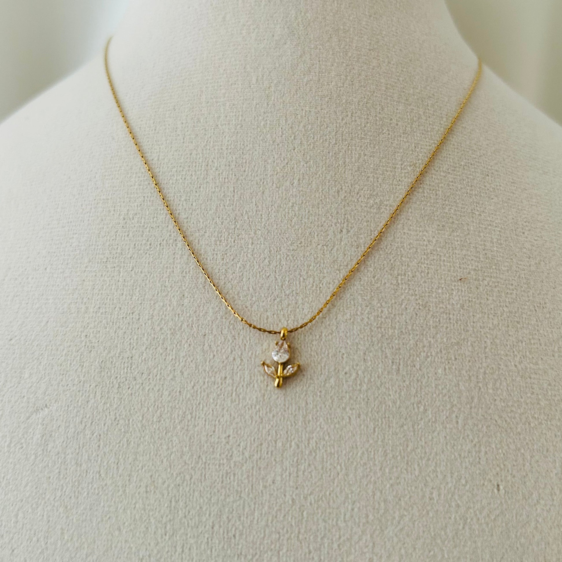 Mini Tulip Necklace