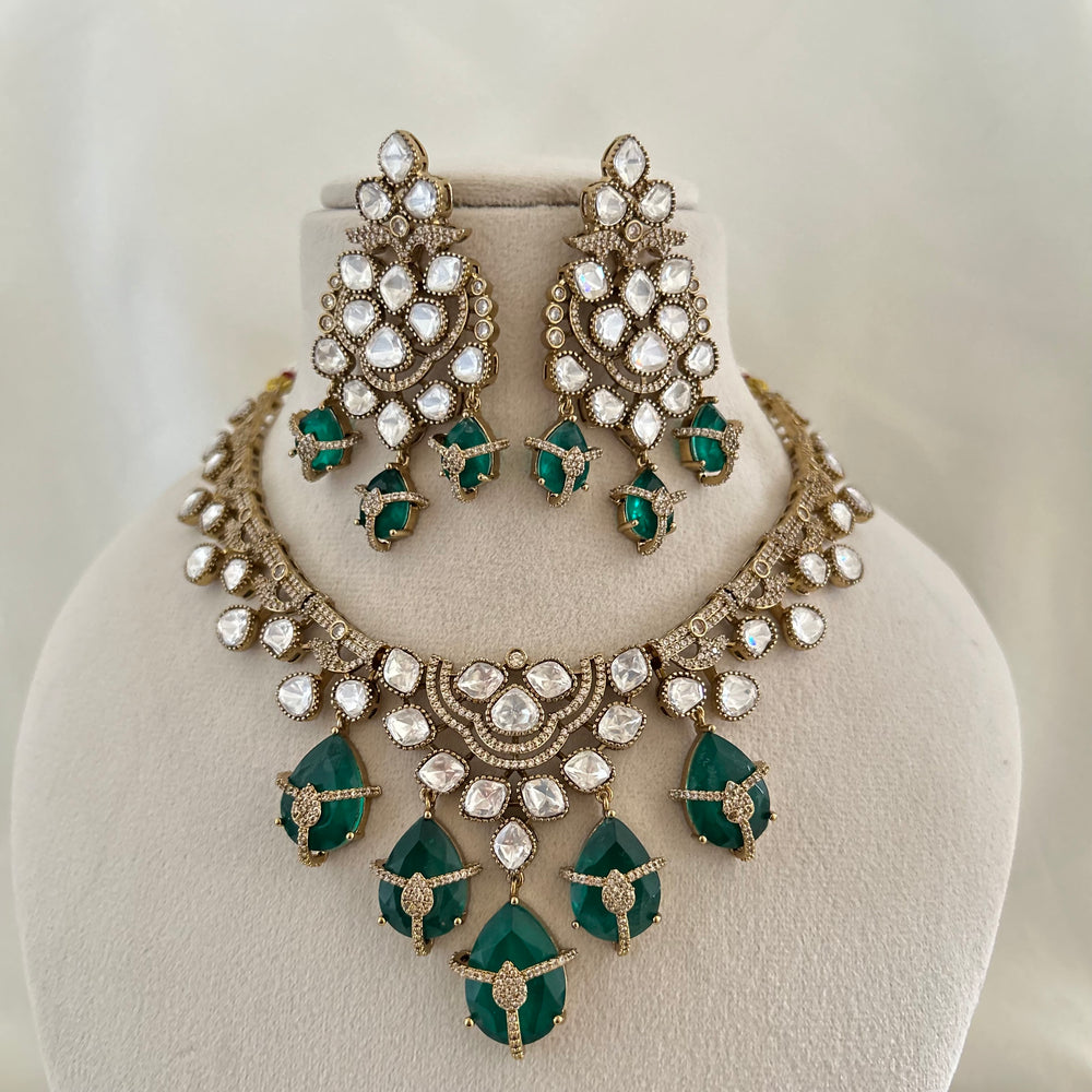 Emerald Moonlight Necklace Set