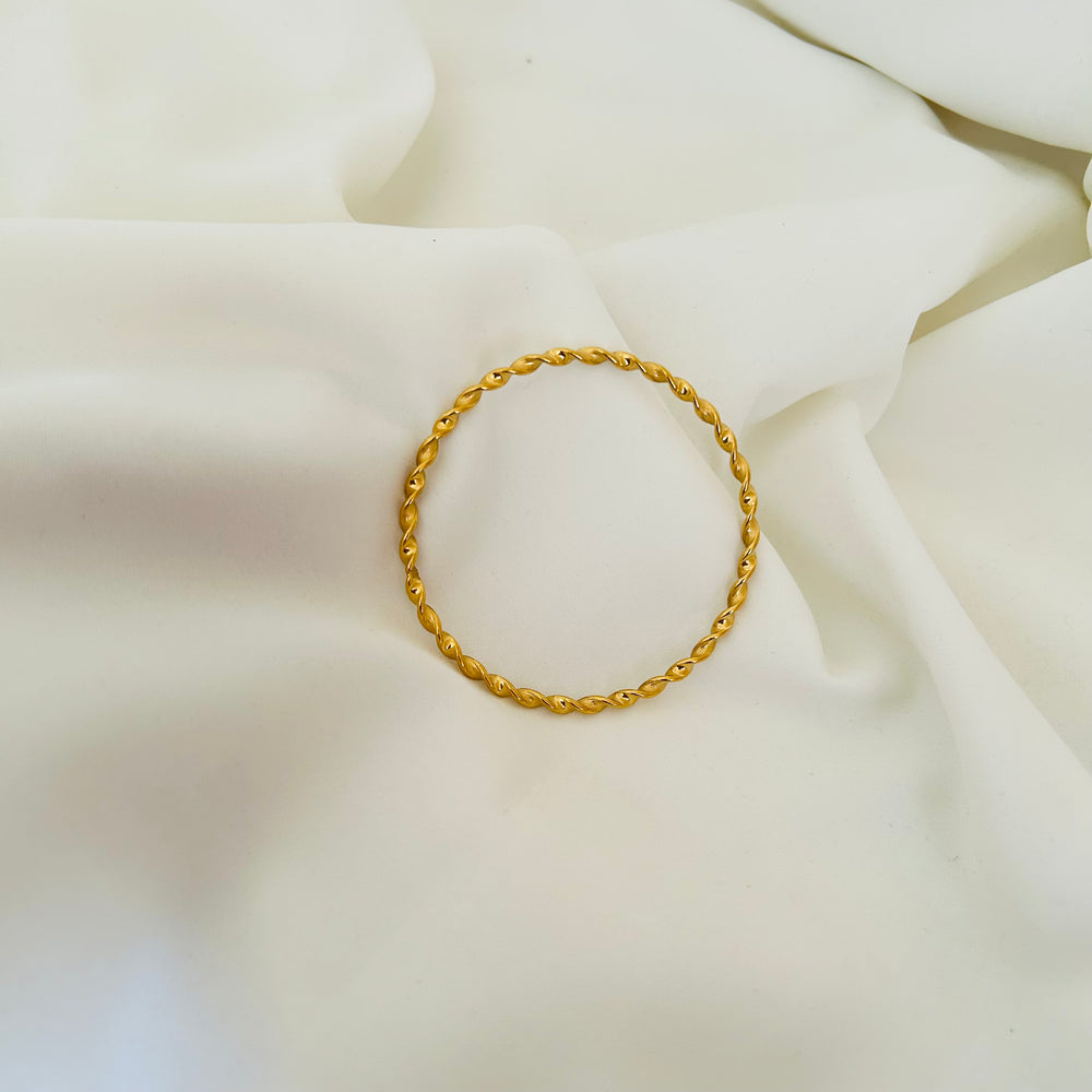 Twisting Rope Bangle