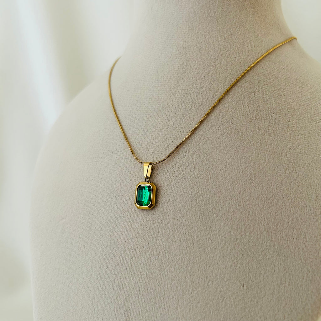 Emerald Green Pendant Necklace