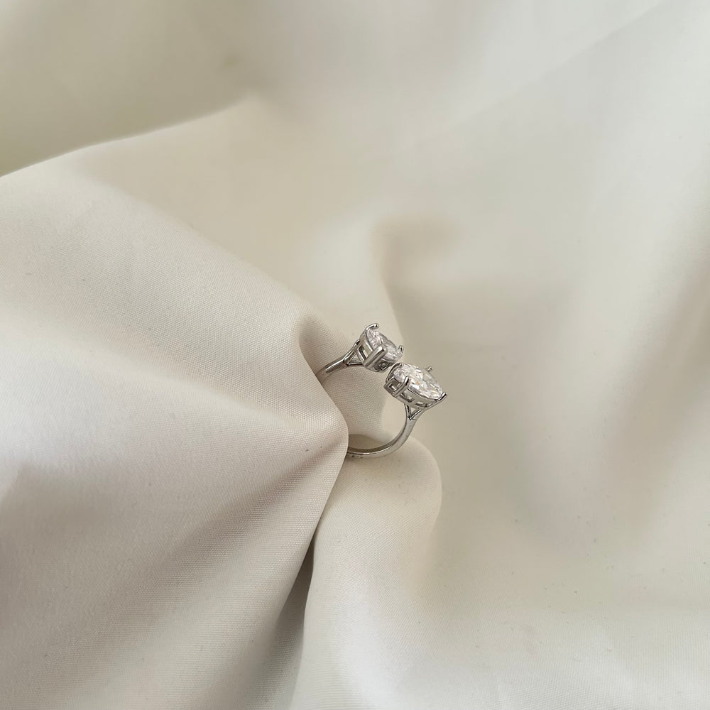 Heart & Pear Duo Stud Ring
