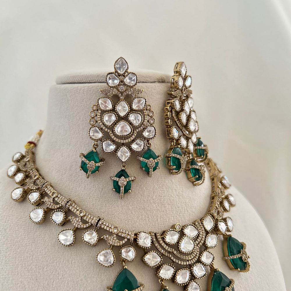 Emerald Moonlight Necklace Set