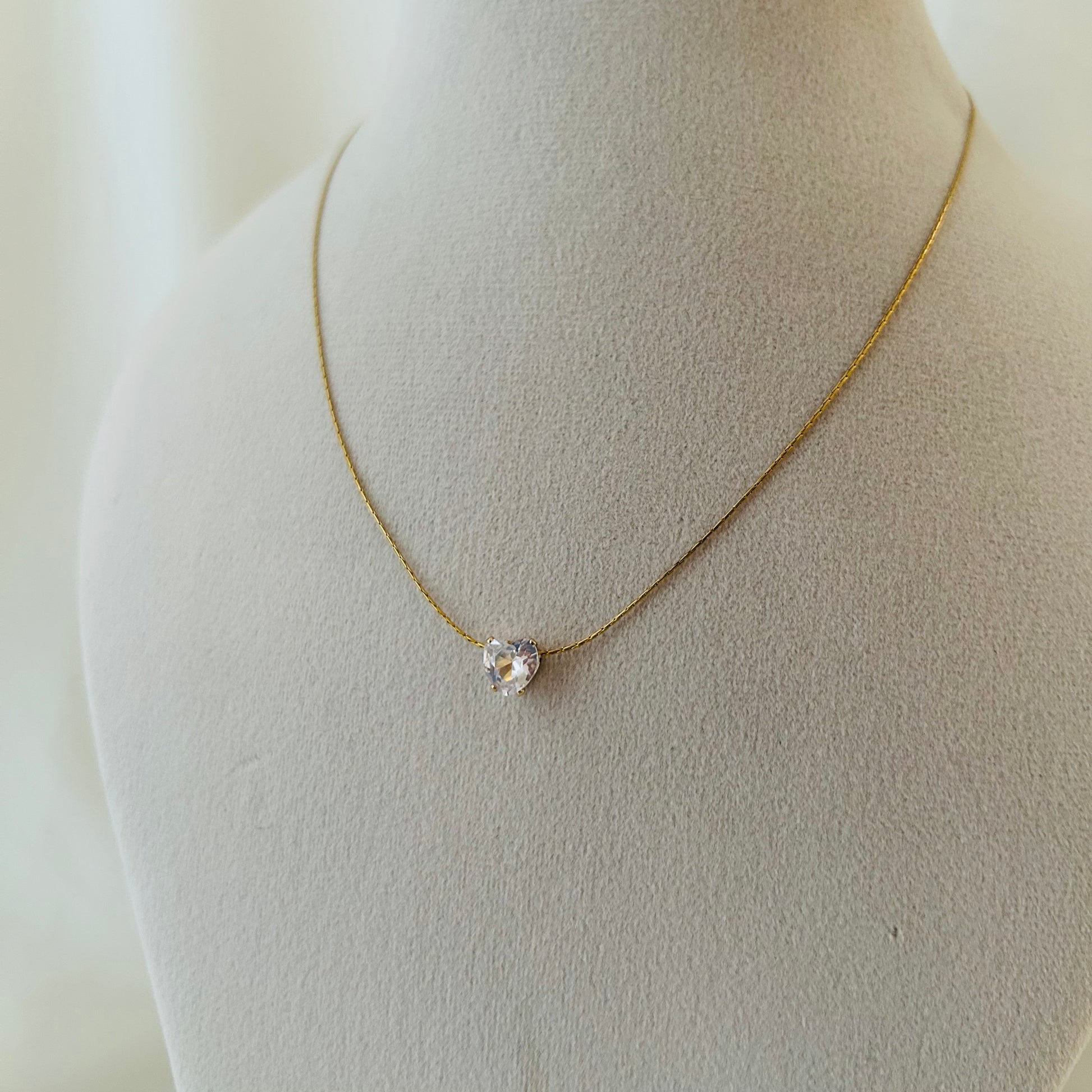Heart Solitaire necklace