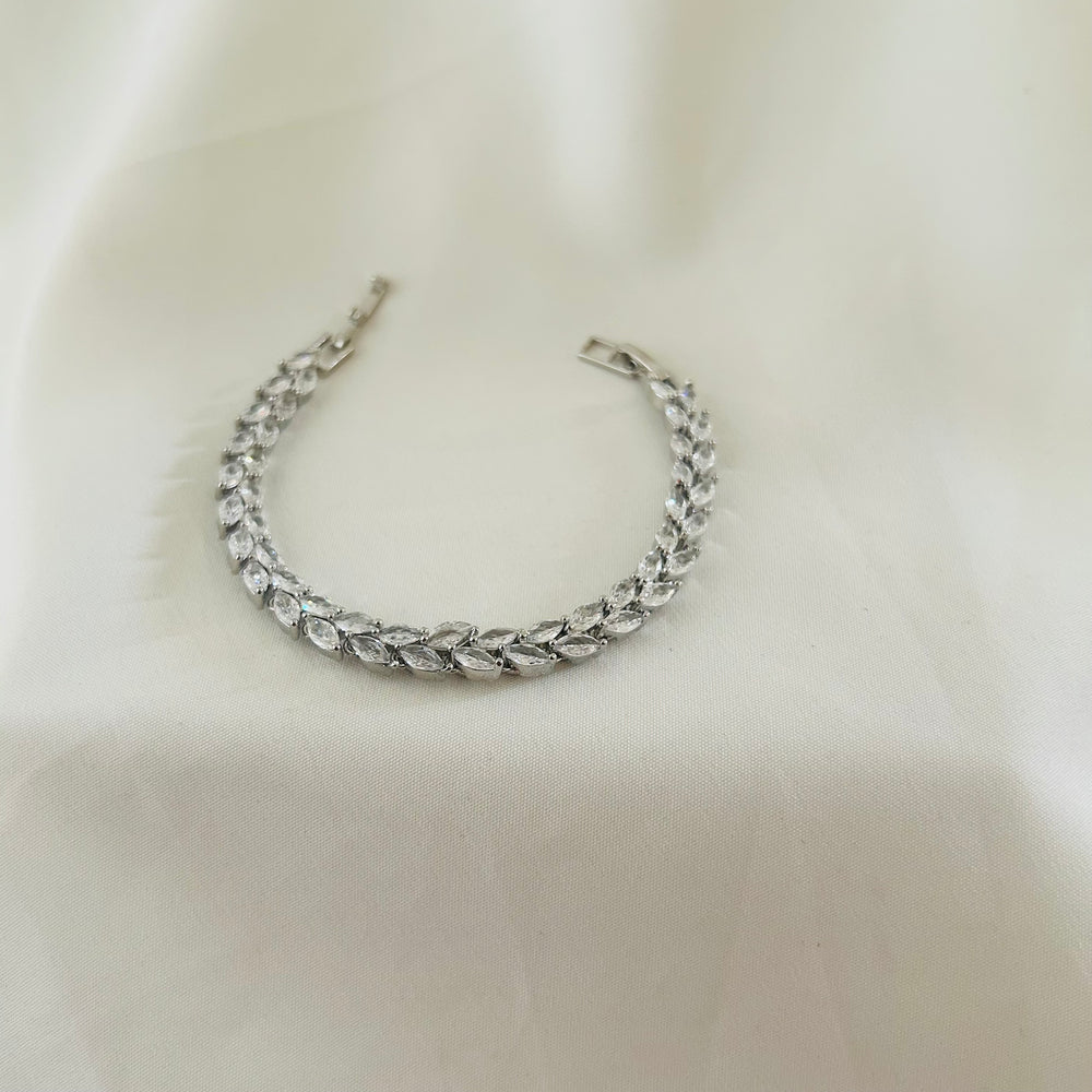 Marquise Luxe Tennis Bracelet