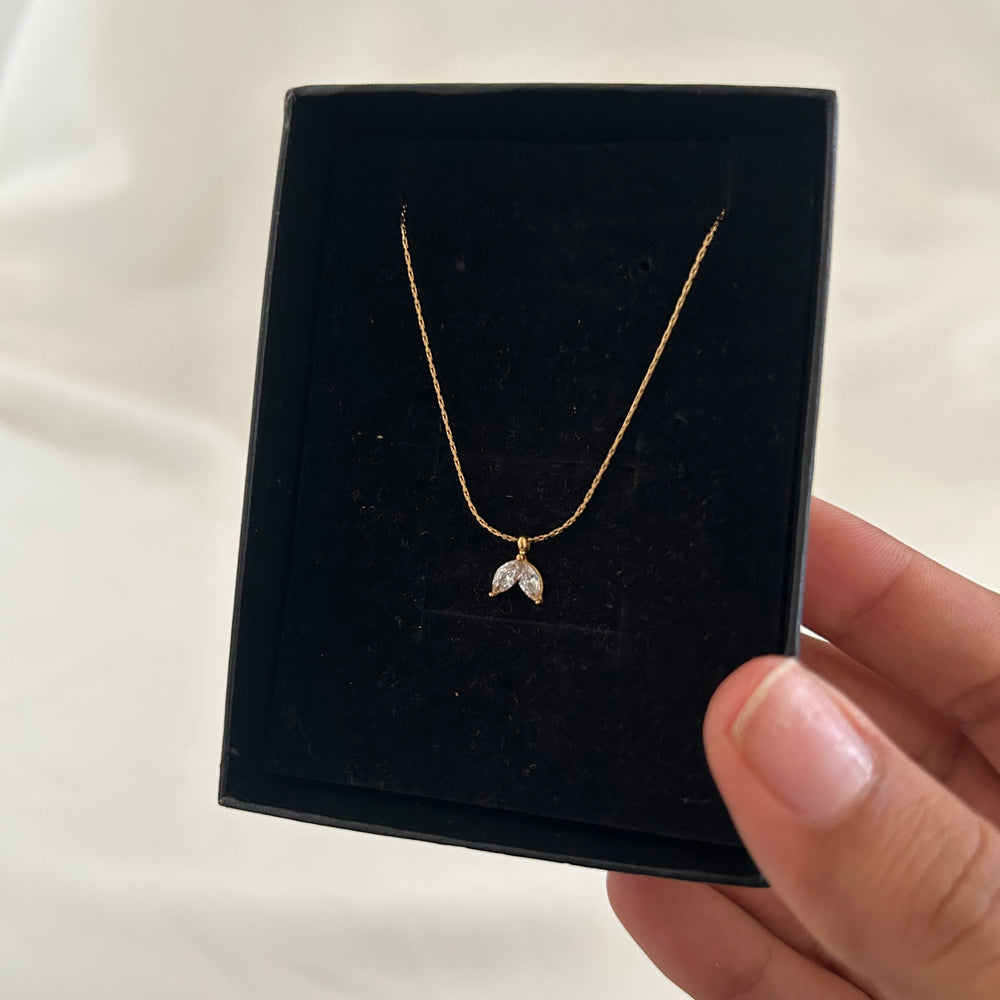 Mini Leafy Necklace