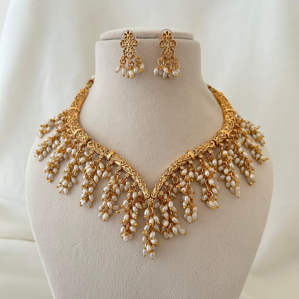 Heritage Pearl Vine Necklace Set