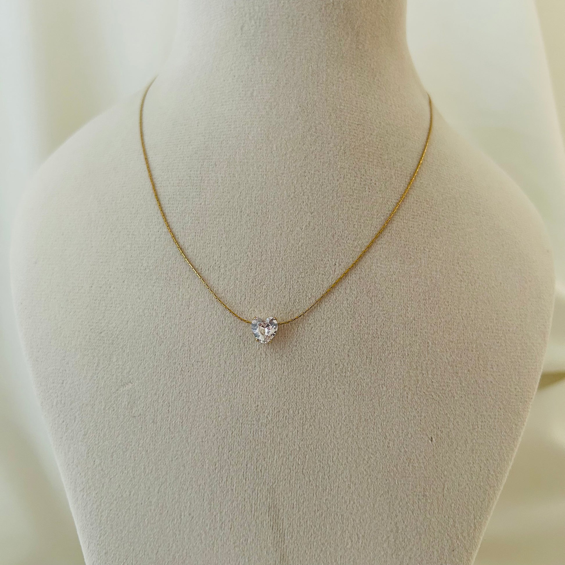 Heart Solitaire necklace