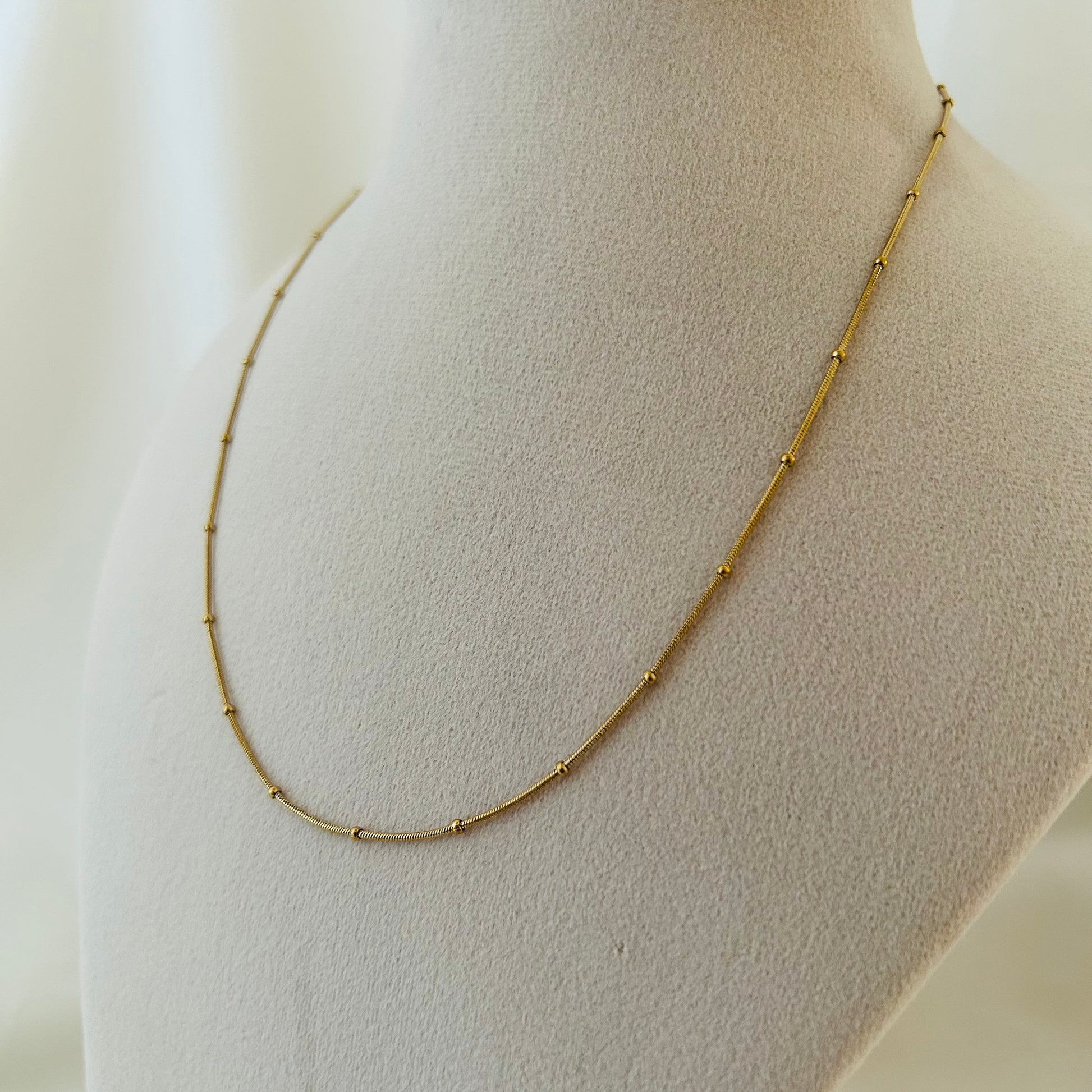 Minimal Beaded Chain Necklace