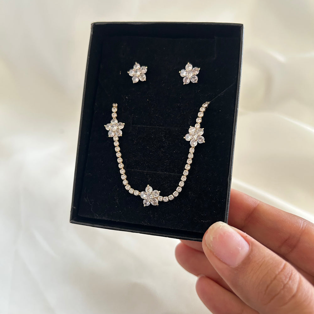 Penta Bloom Tennis Necklace Set