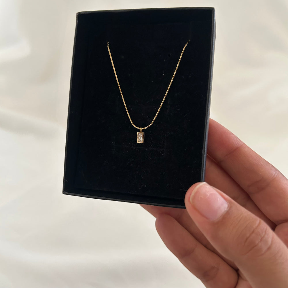 Mini Recta Necklace