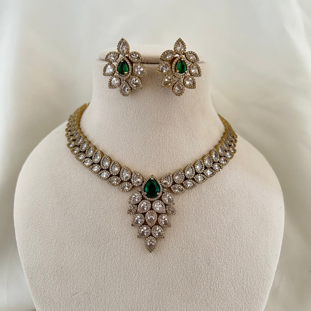 Emerald Floral Necklace Set