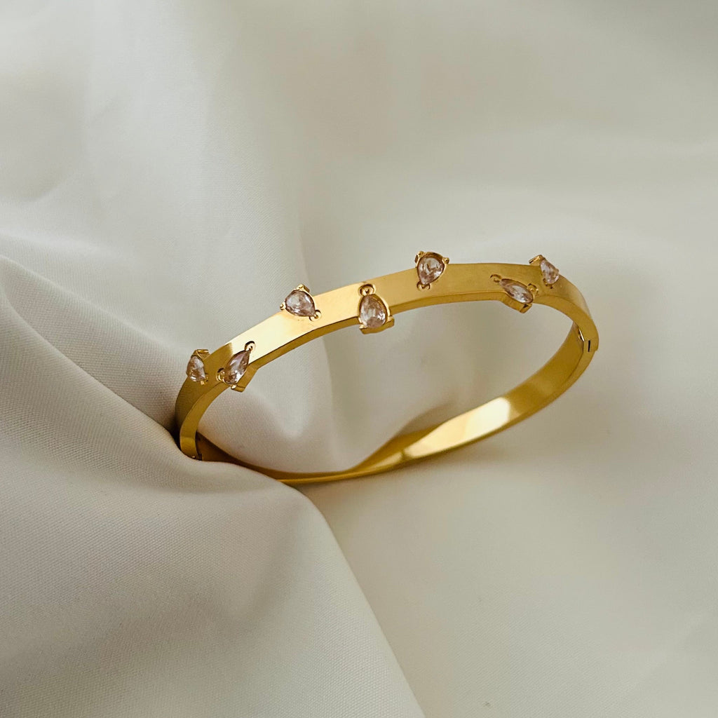 Aurora Scatter Diamond Bracelet