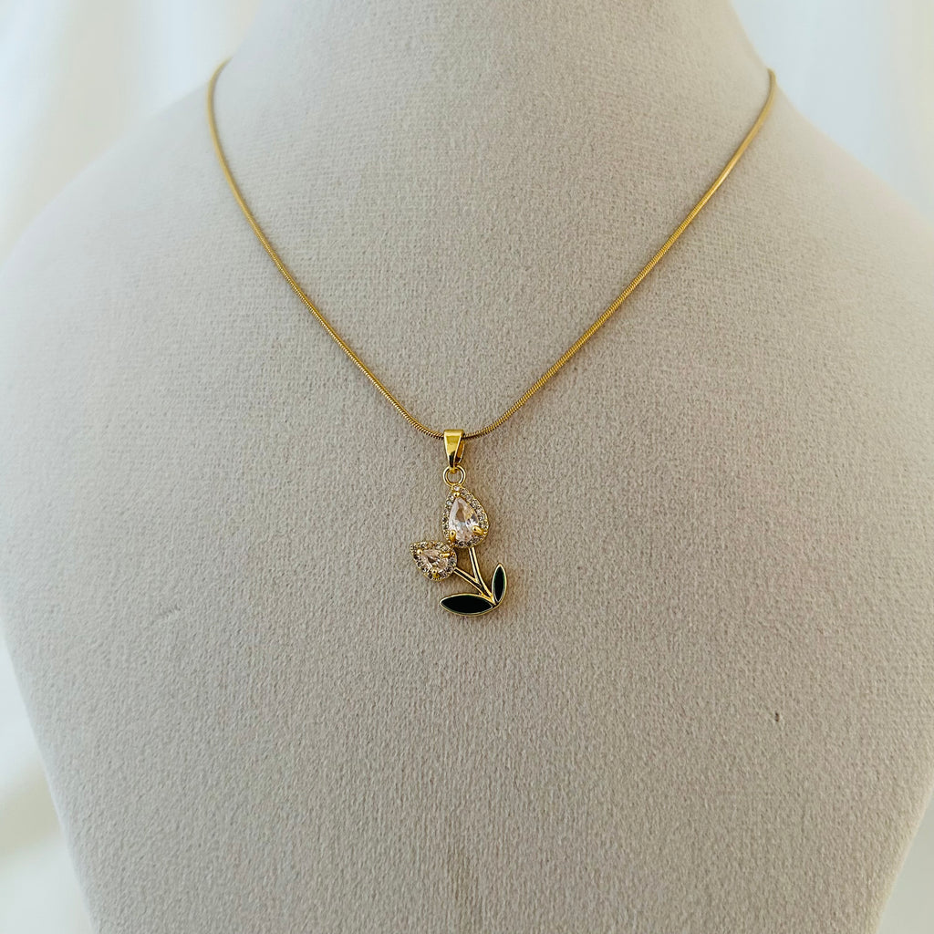 White Tulip Necklace