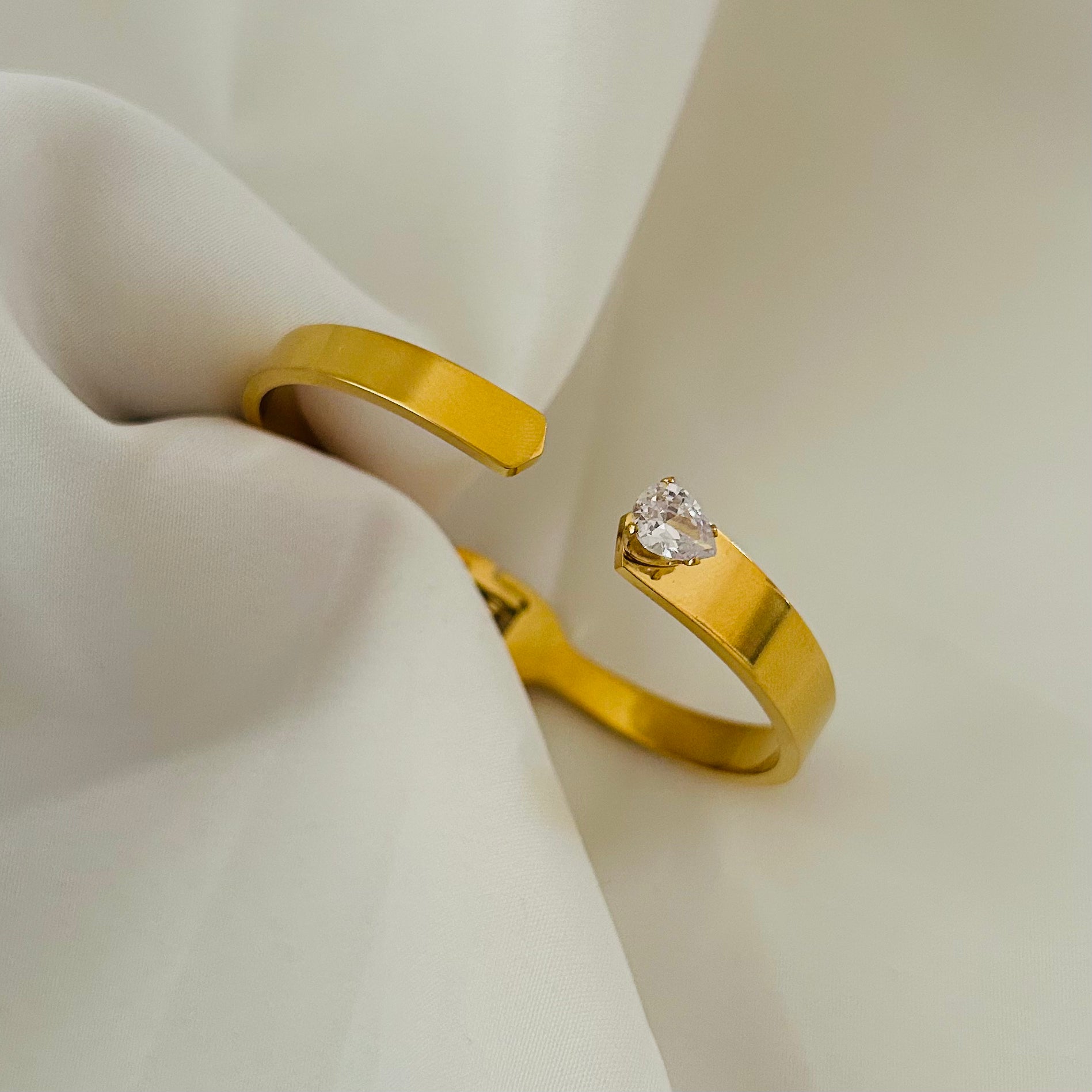 Peal Open Bangle