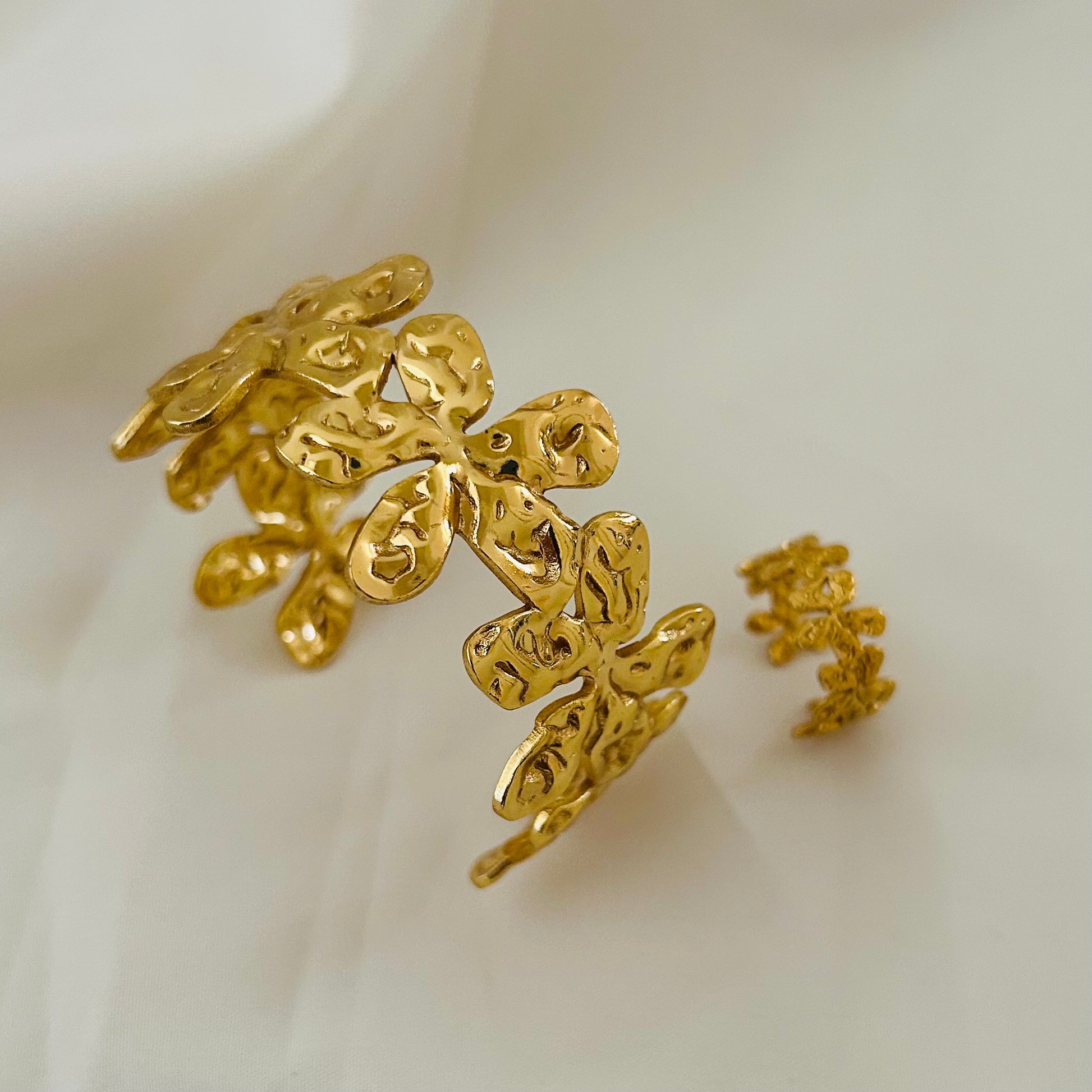 Floral Bloom Cuff Bracelet Set