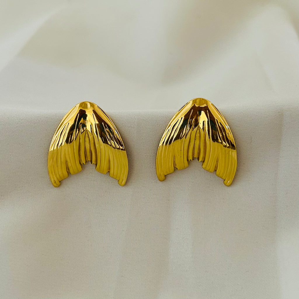 Golden Wave Sculpted Earrings
