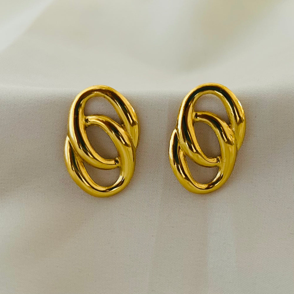 Interlocked Oval Gold Stud Earrings