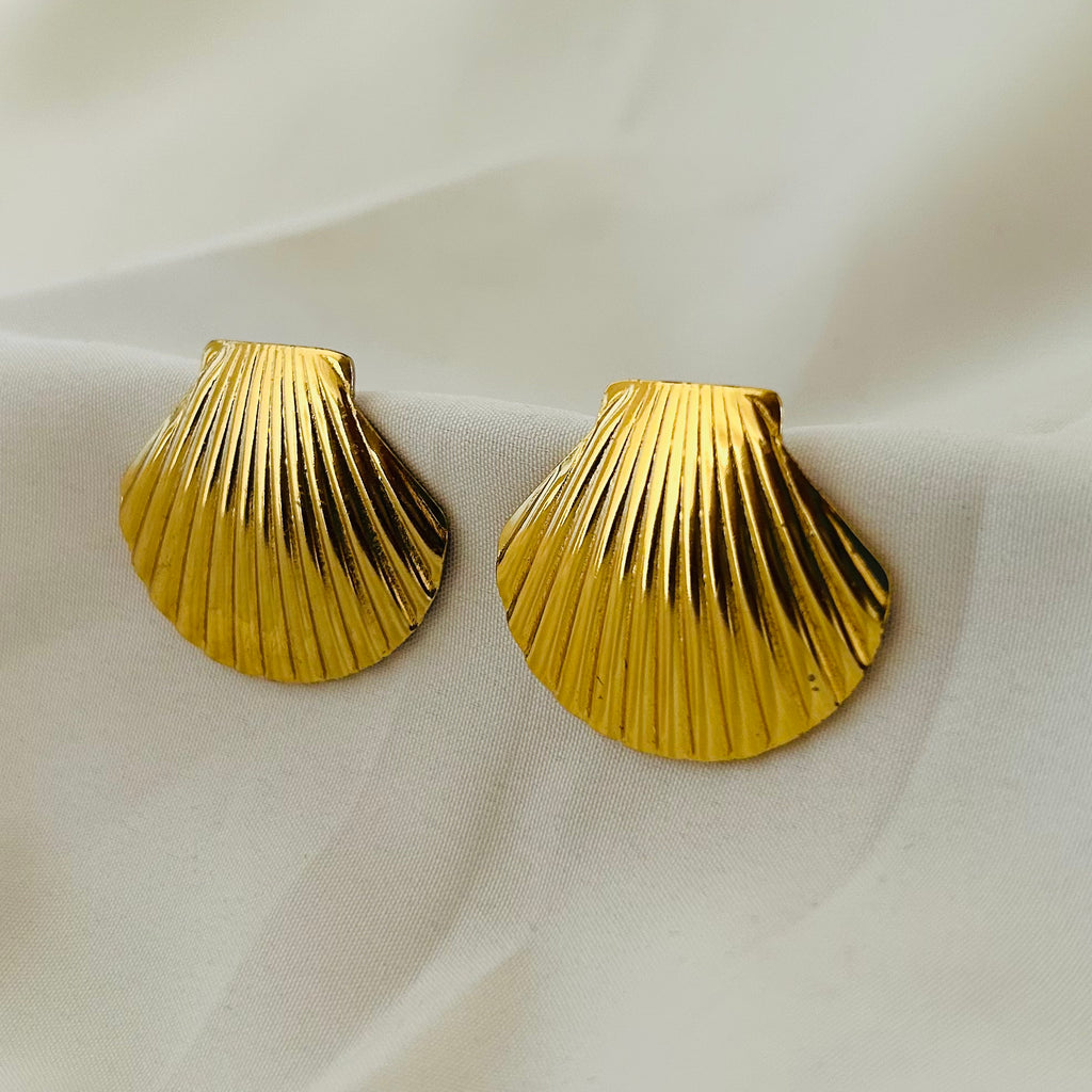Textured Shell Stud Earrings