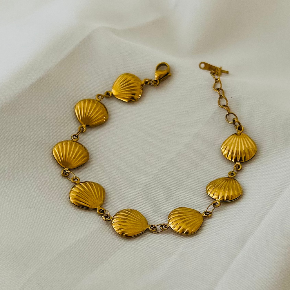 Shell Bracelet