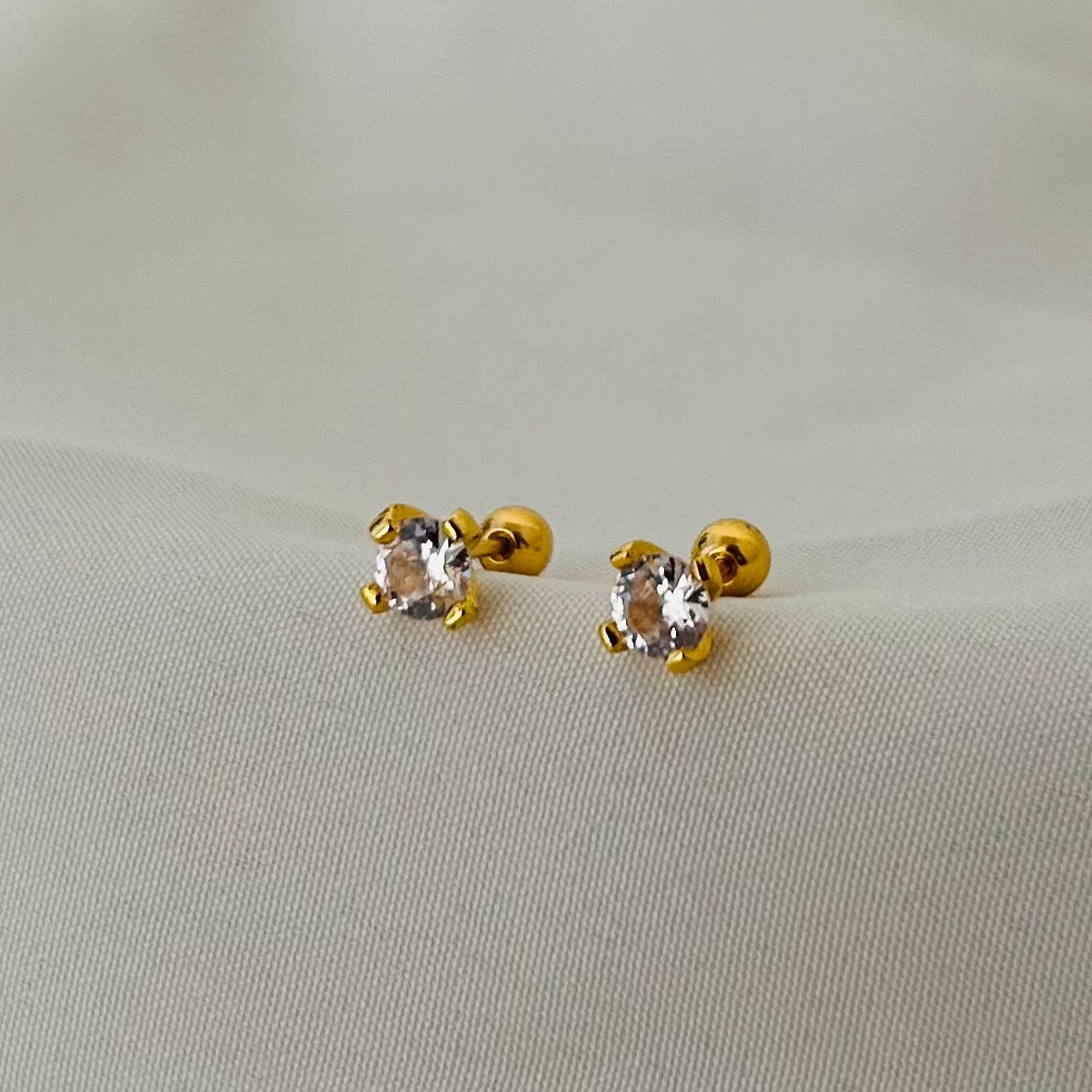 Tiny Ball back Stud - IV