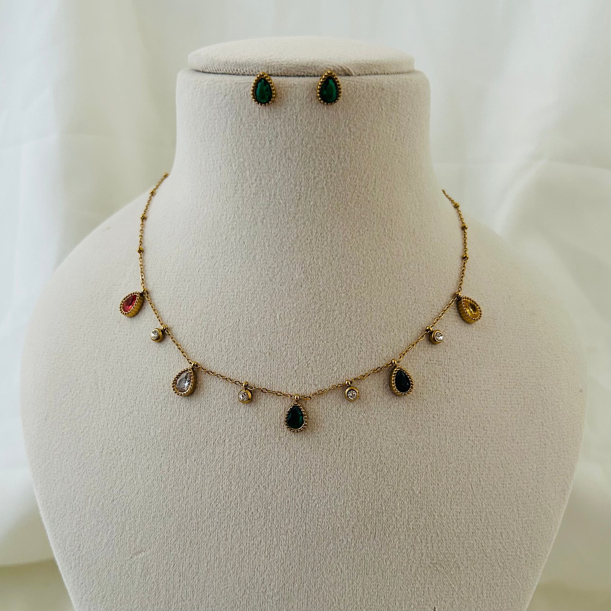 Verdara Signature Drop Set